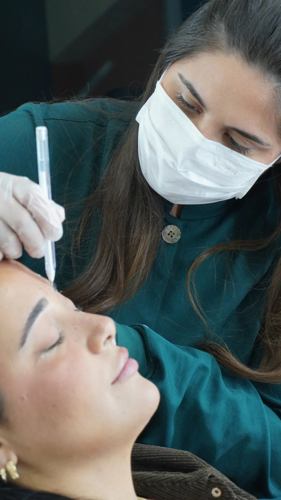 Design Repair — protocolo exclusivo de recuperação de sobrancelhas