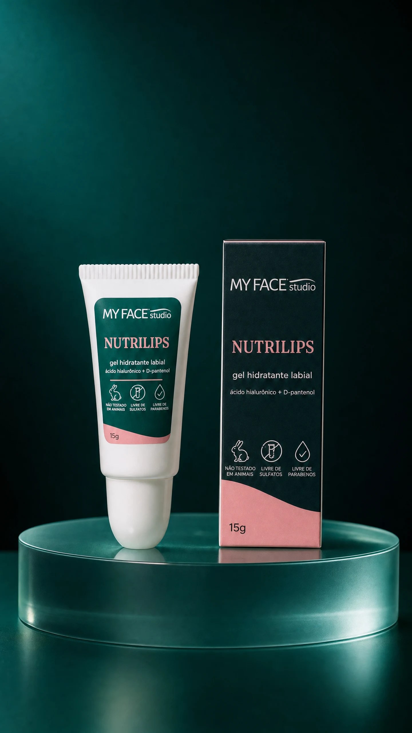 Imagem de campanha Nutrilips: bisnaga e caixa MyFace em cenário verde